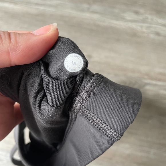 Lululemon x Peloton Bring Your Spirit Energy Sports Bra - Picture 4 of 4